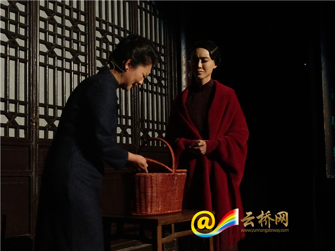 啊…啊你们一个一个来啊剧照2